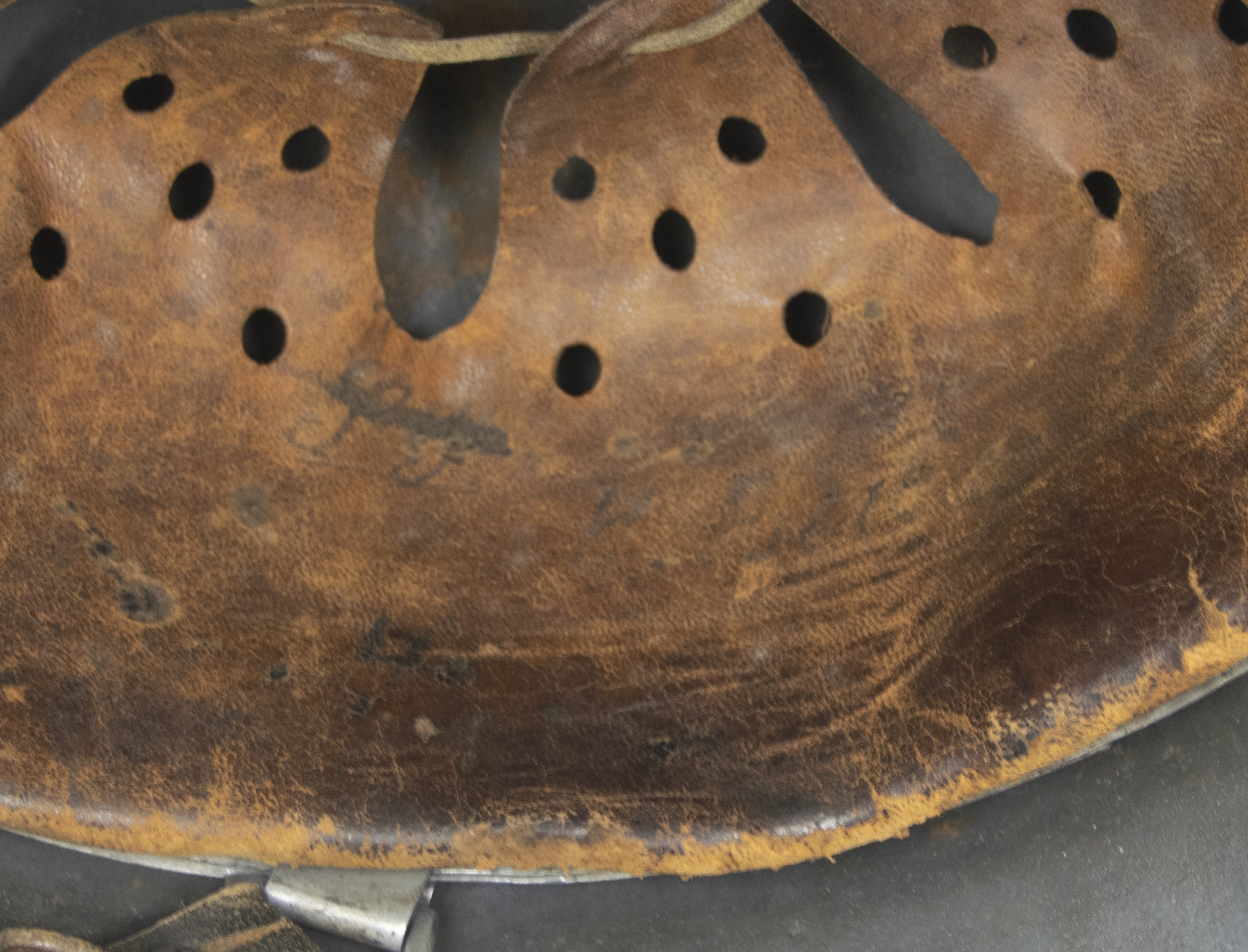 ET64 Luftwaffe (LW) double decal droop tail M35 helmet - Image 29