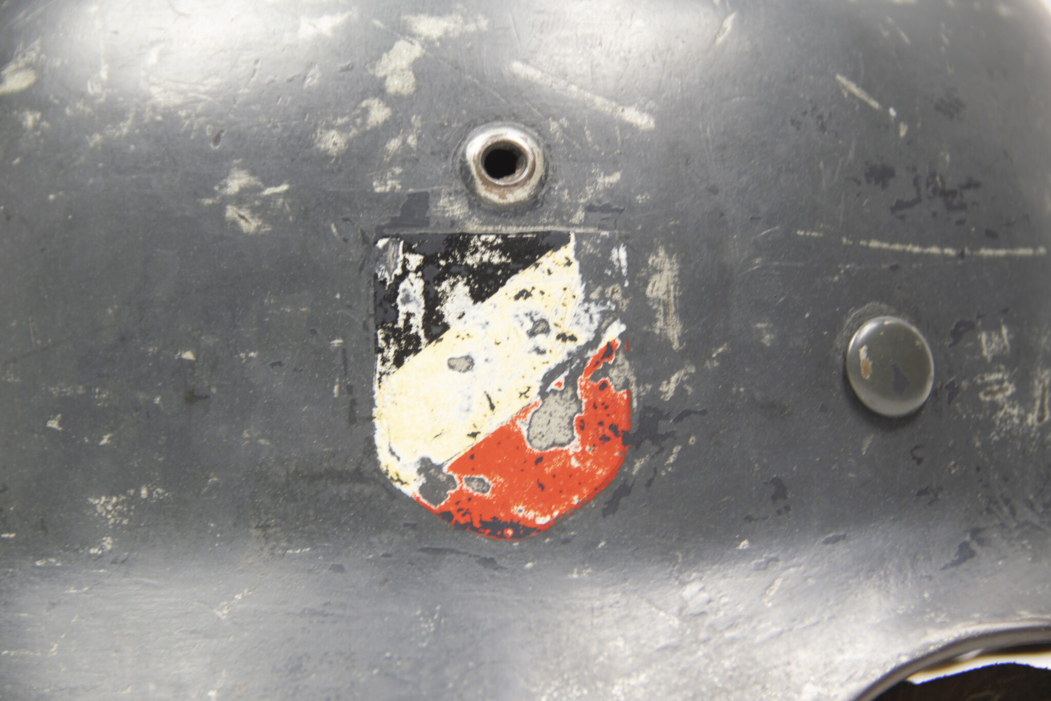 ET64 Luftwaffe (LW) double decal droop tail M35 helmet - Image 11