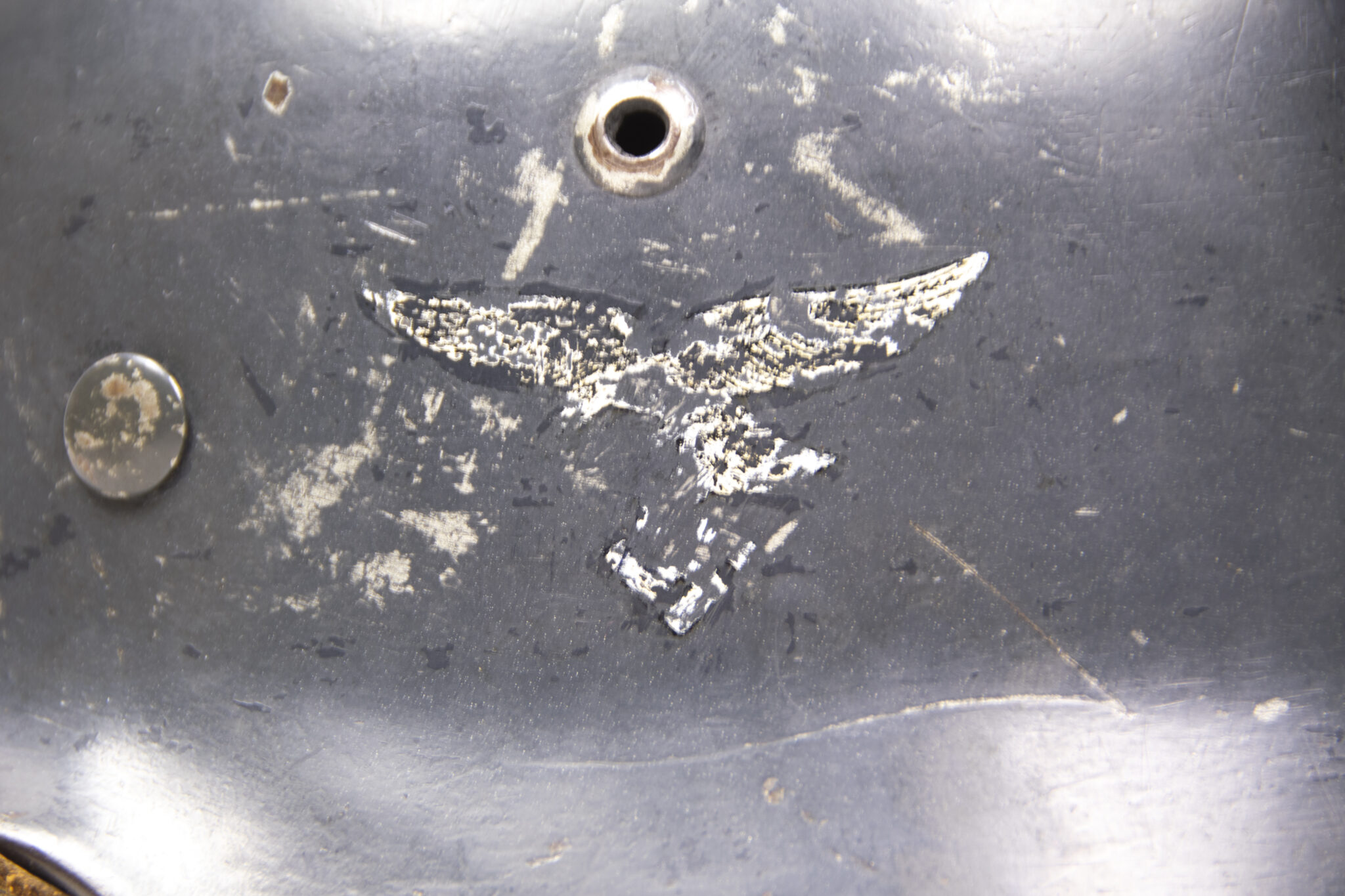ET64 Luftwaffe (LW) double decal droop tail M35 helmet - Image 5