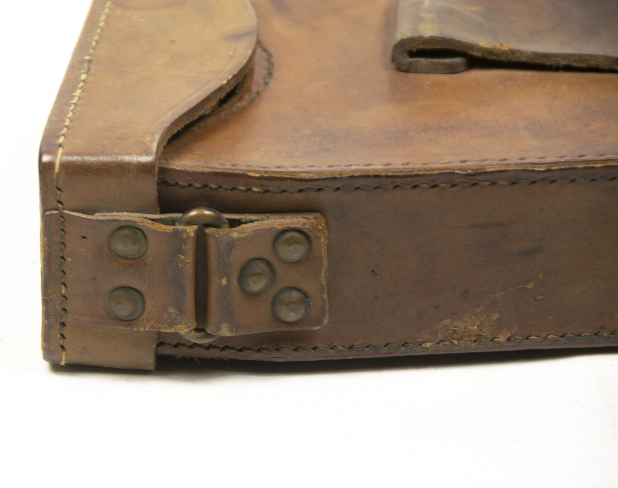 French camouflaged trench periscope complete with leather case - Image 4