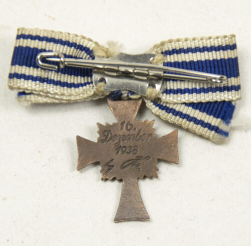 Miniature Mutterkreuz Motherscross in bronze