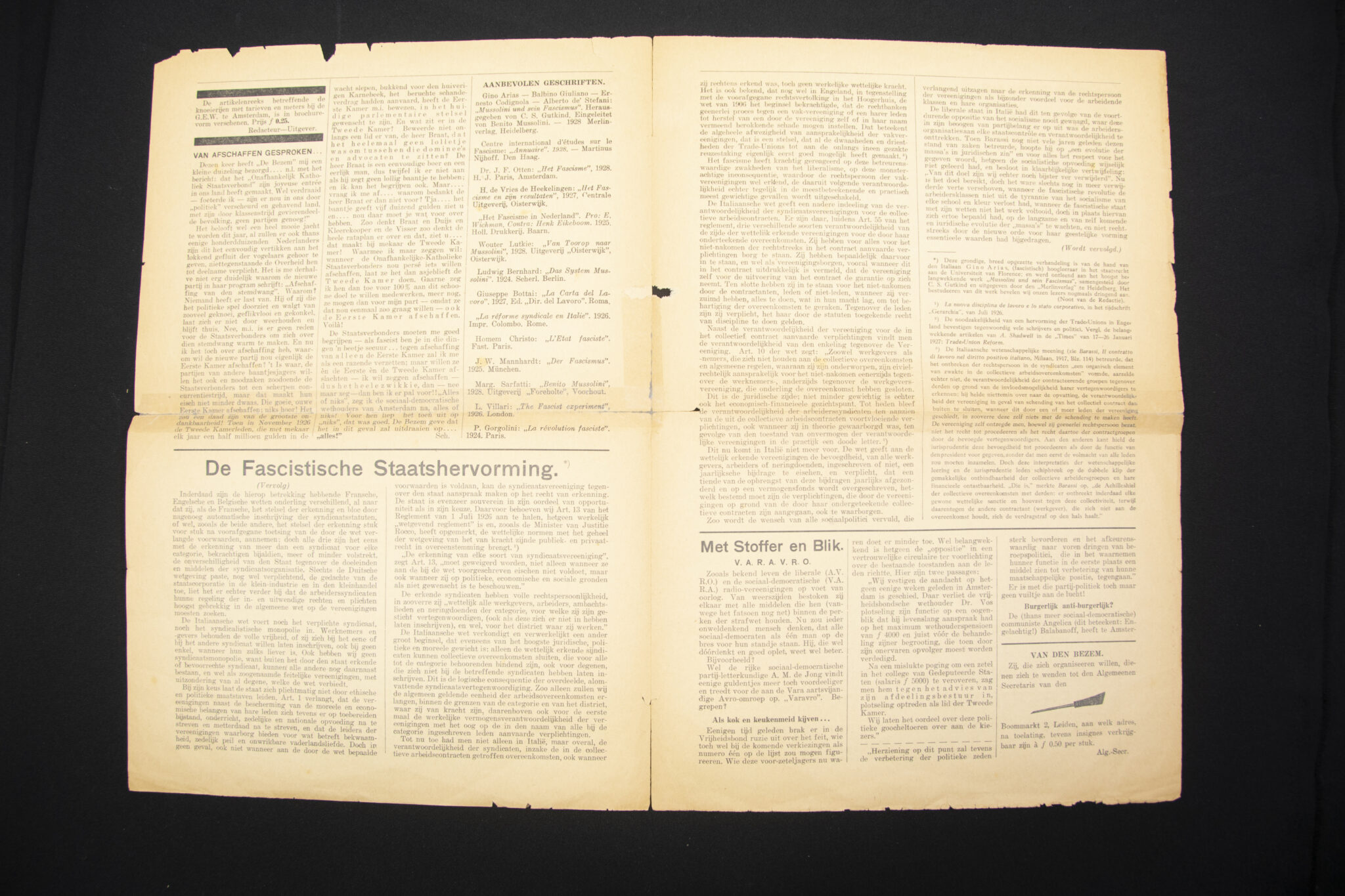 (Newspaper) De Bezem - Vrijdag 29 Maart 1929 - 2e Jaargang No. 17