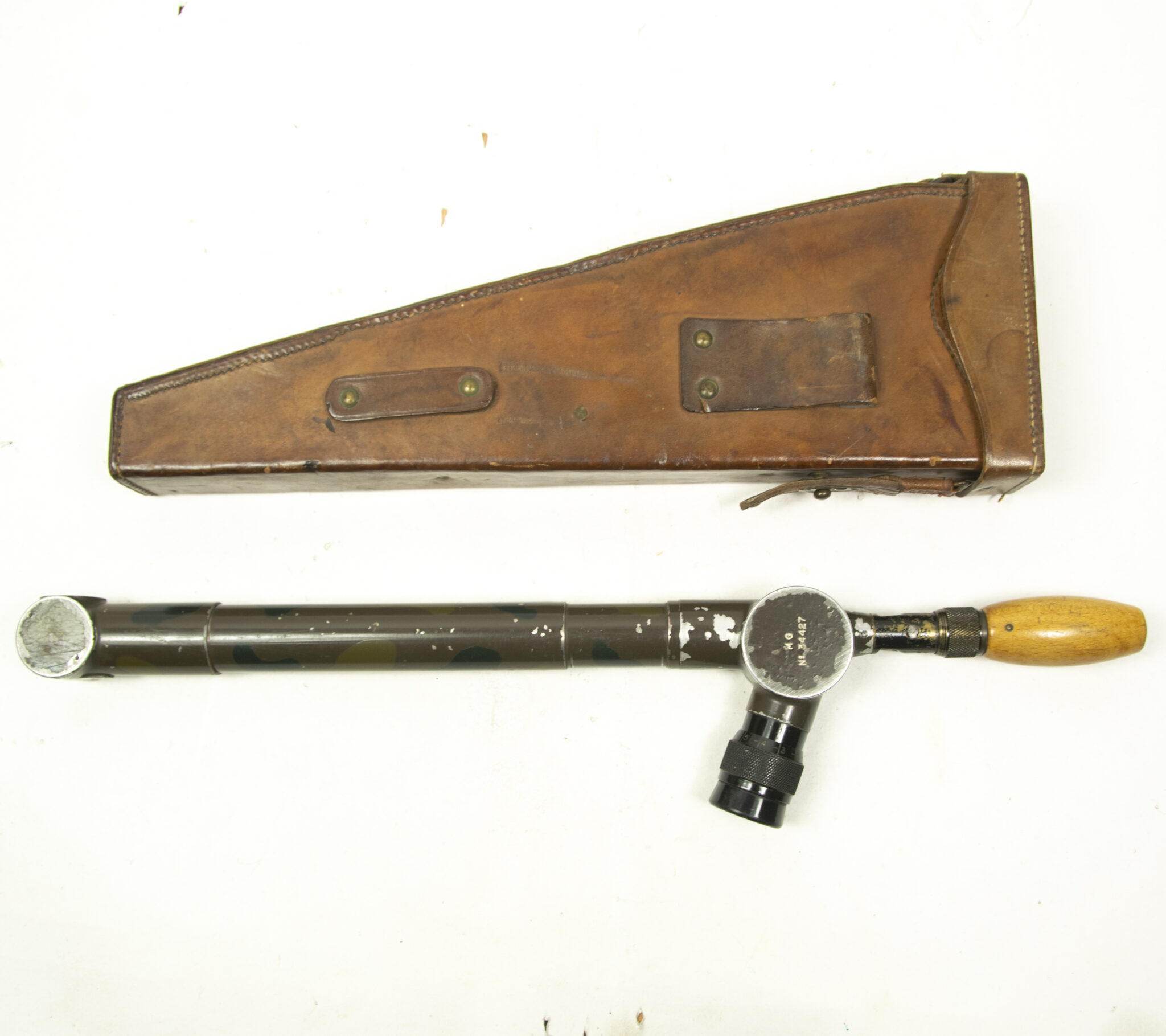 French camouflaged trench periscope complete with leather case - Image 8