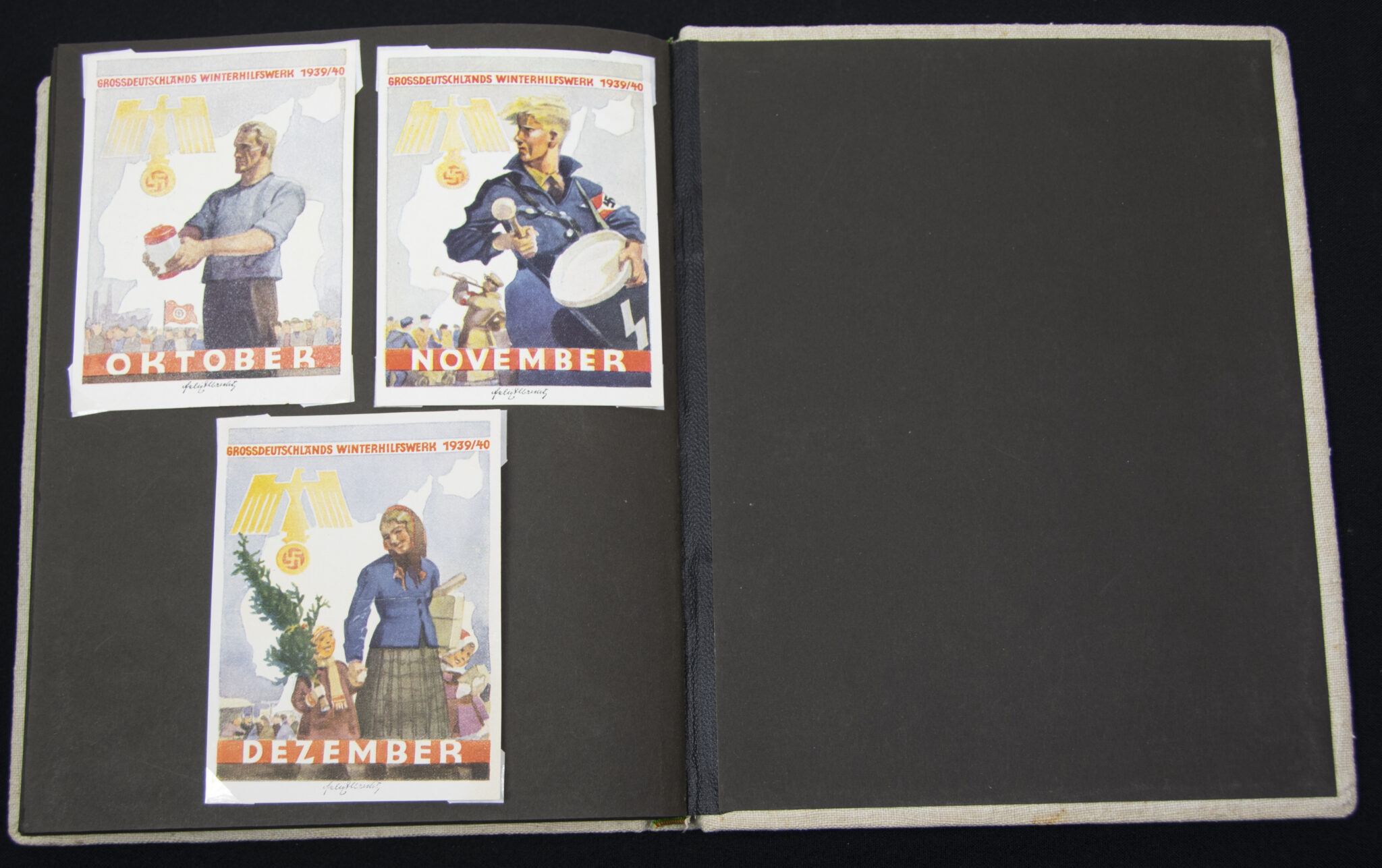 Deutsche Rote Kreuz (DRK) photoalbum with a collection of german postcards + photos + WHW tags, etc - Image 198
