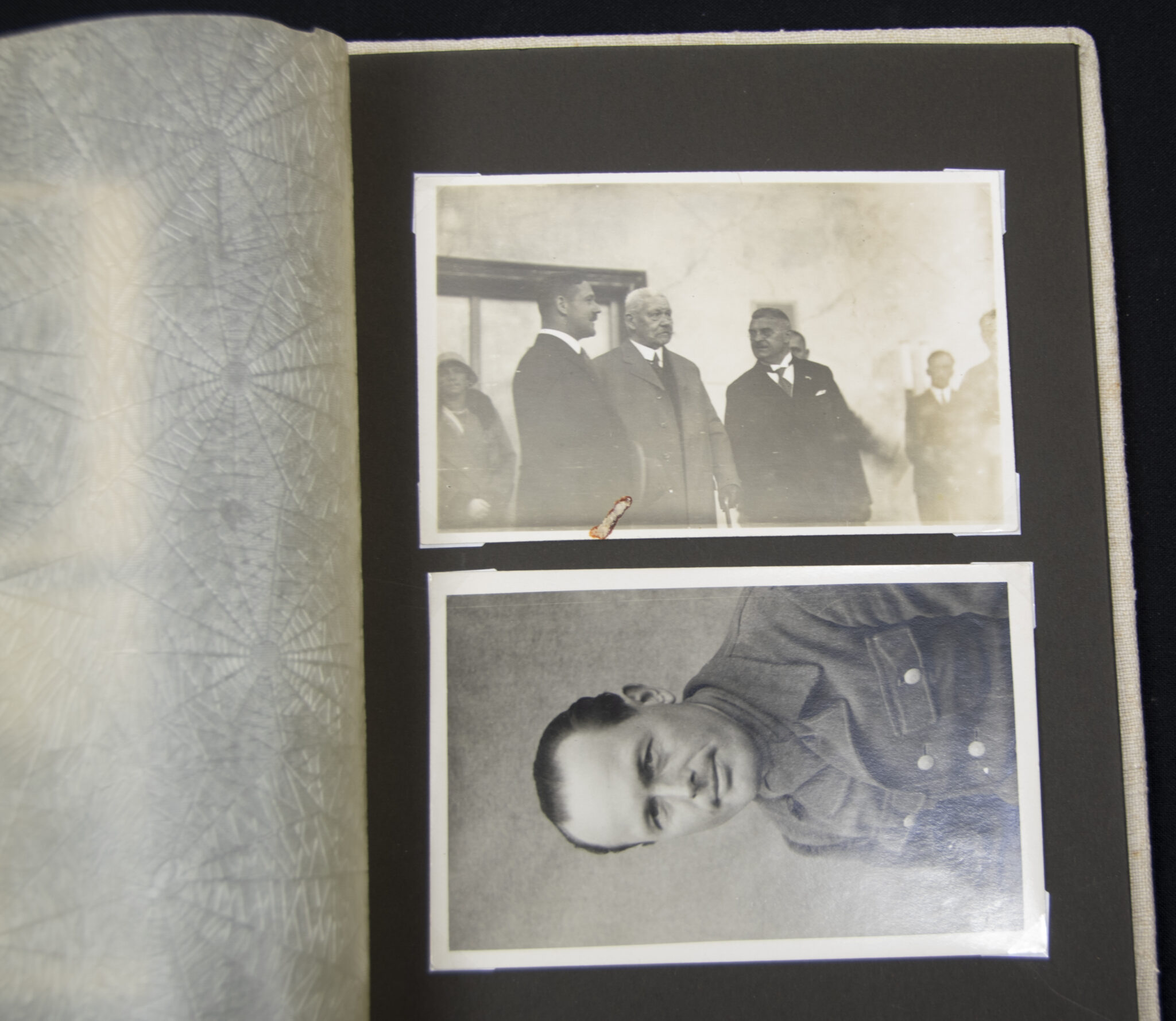 Deutsche Rote Kreuz (DRK) photoalbum with a collection of german postcards + photos + WHW tags, etc - Image 182